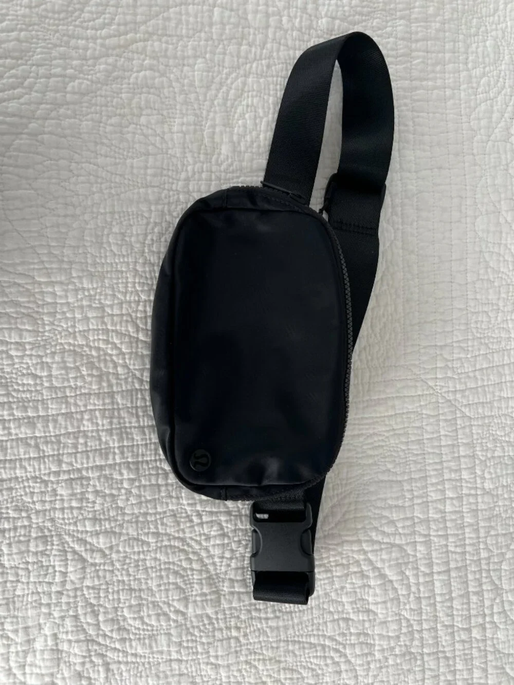 Lululemon Everywhere Belt Bag 1L - Picture 6 of 7